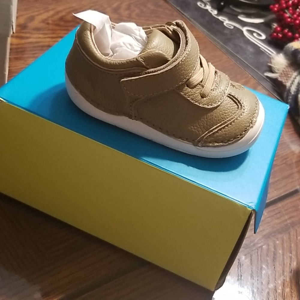 Baby shoes